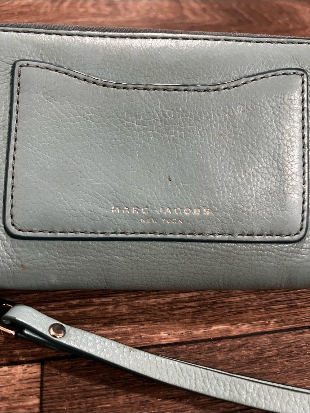 Marc Jacobs Recruit Continental ‘Azur’ Dusty Light Blue Leather Wristlet Wallet - Picture 2 of 7